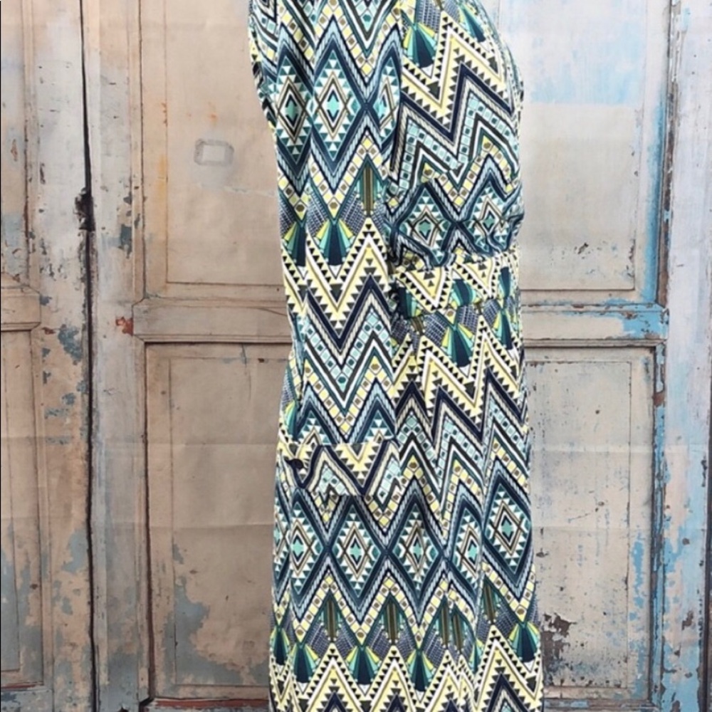 Patterned Aryeh Wrap Dress - Picture 7 of 8